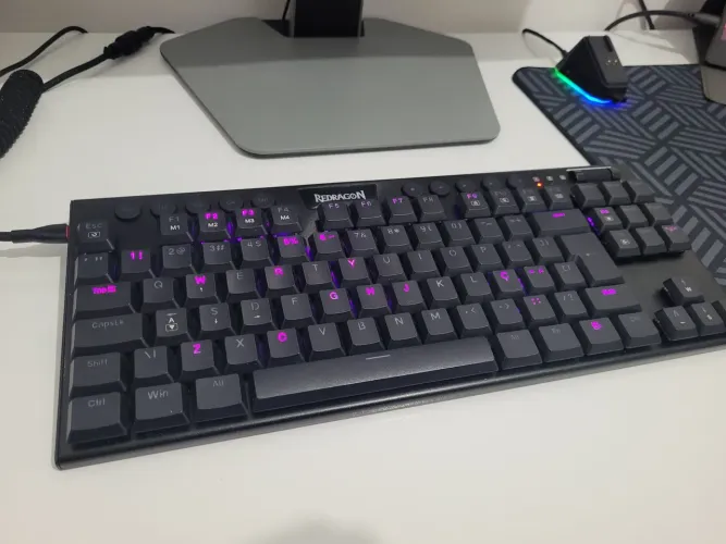 Só hoje!! Teclado Low Profile TKL Redragon Horus