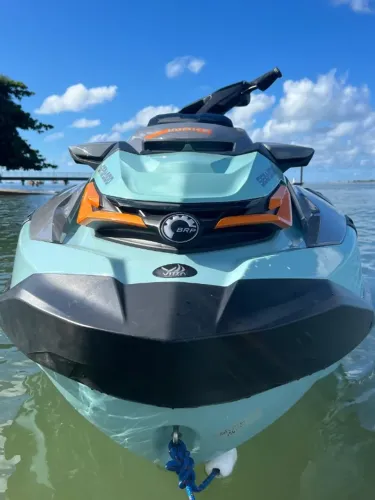 Jet Ski Sea-Doo 230 Wake Pro 2023 30 Horas