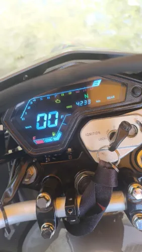 Shineray SH1 175 EFI 2024 - Muito nova - 4.000 km