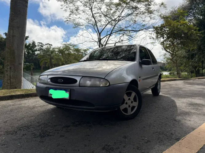 Ford Fiesta CLX 1.3i 3P 1997