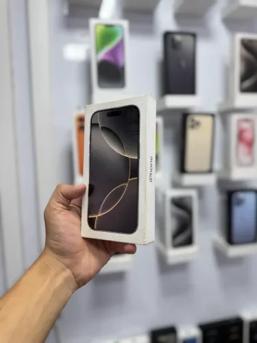 IPHONE 16 PRO ( LACRADO )