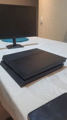 Ps4 usado+ Monitor AOC