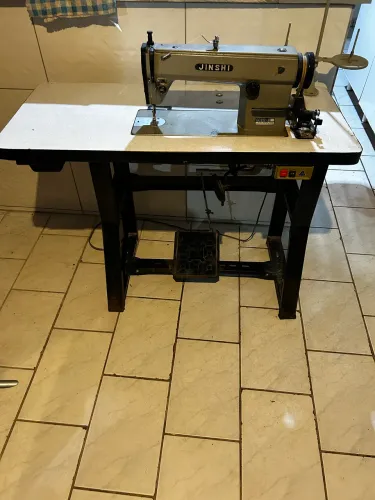 Máquina de Costura Industrial Reta Jinshi GC212-8 - Ótimo Estado