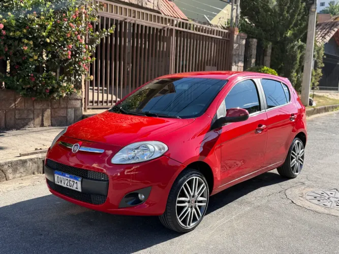 Fiat Palio Attractive 1.0 EVO Fire Flex 8V 5P 2014