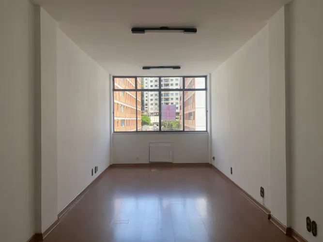 Sala comercial no Centro para locação
