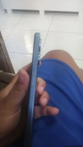 Celular pococ65