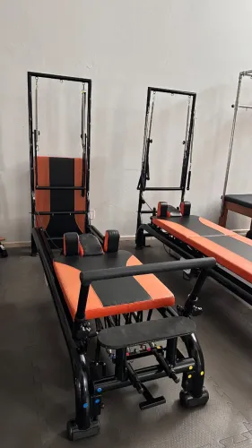 Equipamento de pilates- reformer torre