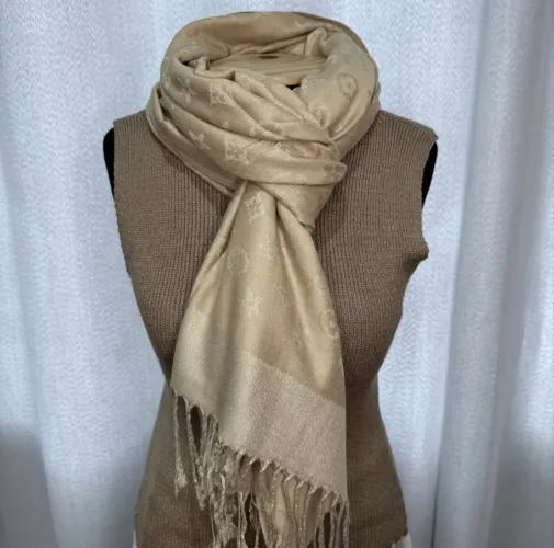 Echarpe Lenço Bege dourado luxo novo