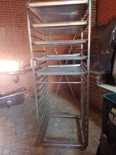 Carro Esqueleto para Pão Aço Inox 58x70cm