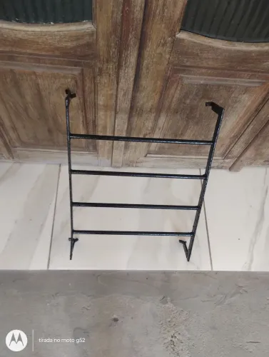 Vende uma grande para banheiro semi nova toda em perfeito estado 