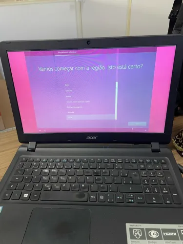 Notebook Acer Aspire ES15 Core i3 4GB - Com defeito na tela - Para conserto