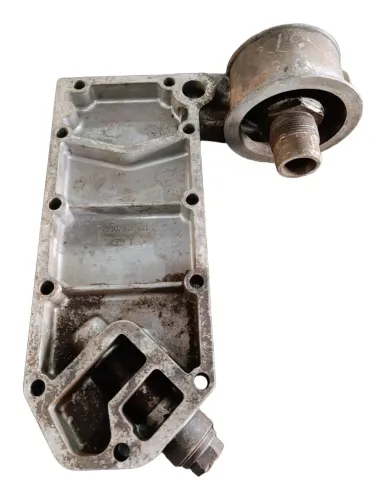 Cabeçote filtro do óleo motor Cummins 3907831