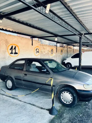 Volkswagen Logus GLI / GL 1.8 (álcool) 1995