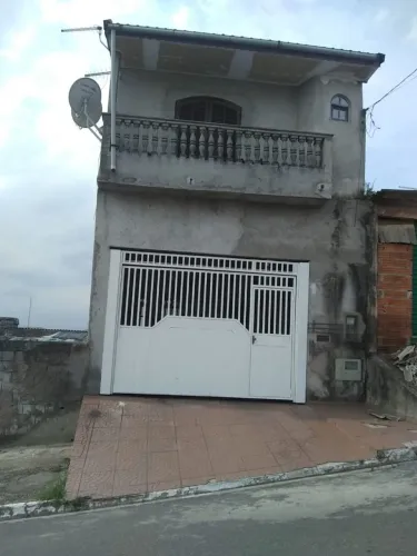 Sobrado com 2 Dormitórios, 1 Suite, em Jardim Dayse por R$ 300.000. Imóvel Residencial em