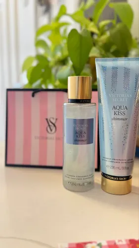 Kit Victoria?s Secret Hidratante + Bory Splash