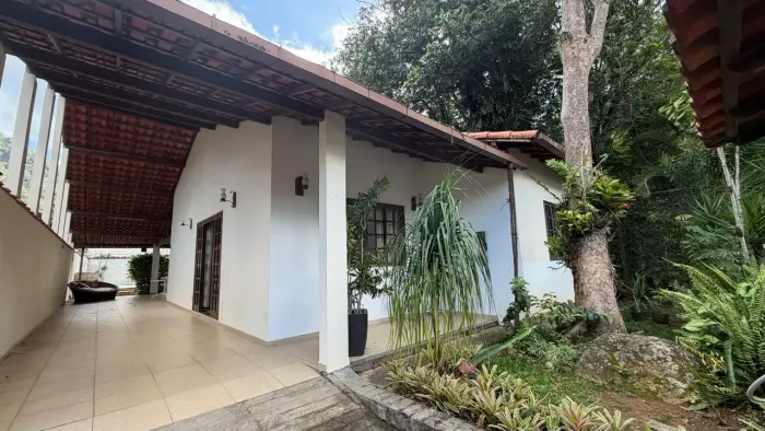 Oportunidade em condomínio fechado em Guapimirim