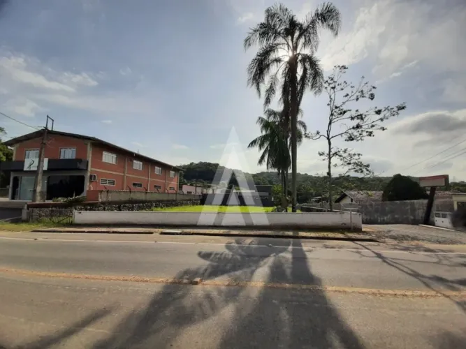 Terreno para alugar por R$ 4031.50, 806.30 m2 - SAO MARCOS - JOINVILLE/SC