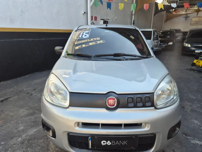 Fiat Uno Attractive 1.0 EVO Fire Flex 8V 5P 2016