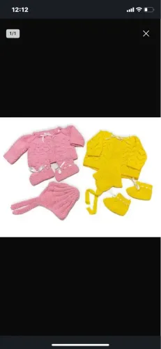 Casaquinhos de bebê em tricot feitos a mão