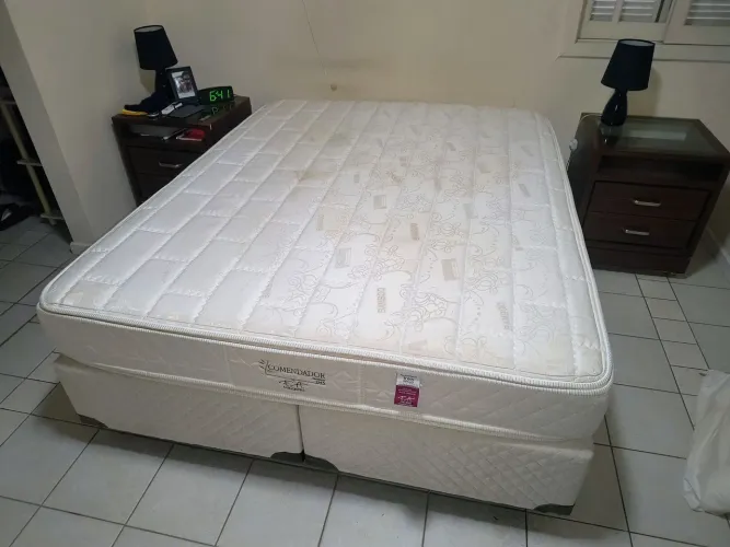 Cama Queen Size!