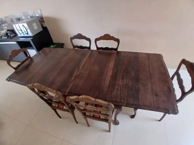 Mesa de Jantar Antiga em Jacarandá - Conjunto Completo de mesa e cadeiras