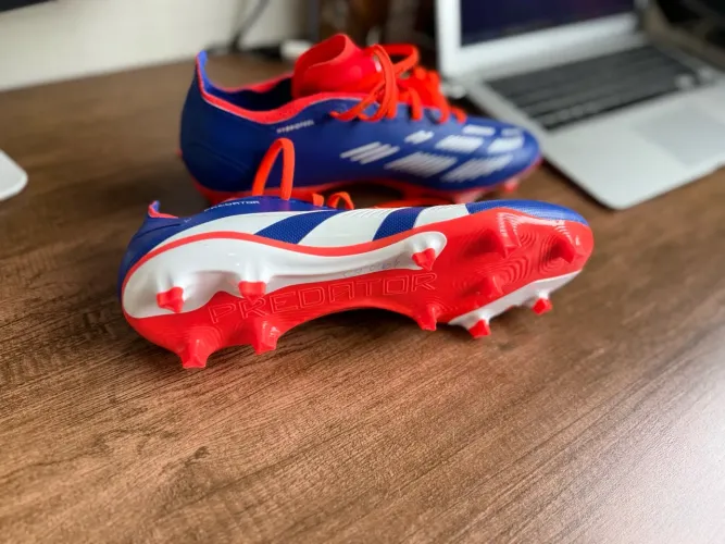 Chuteira Adidas Phantom 40