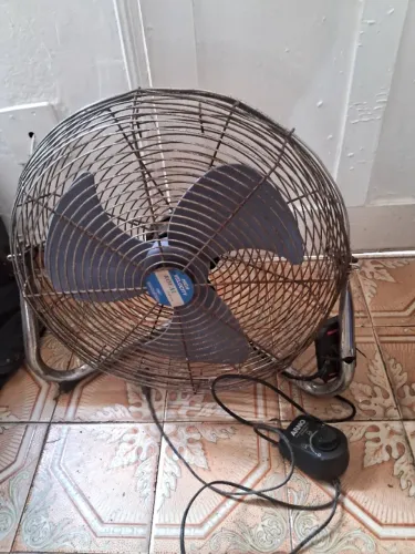 Ventilador de Ferro.