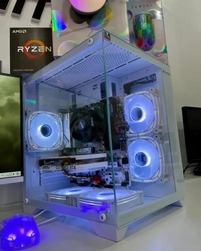 Novíssimo ele tem uma 5060 64gb de ran tem um processador rtx 5 5600gt e muito mais