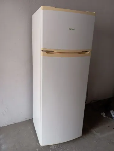 Geladeira Consul duplex, funcionando perfeitamente