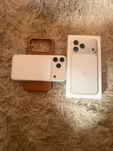 Vendo iPhone 17 pro Max 