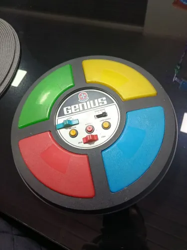 Brinquedo Genius