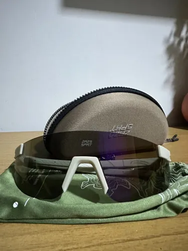 ? ÓCULOS ZEREZES ZRZS SPRT KILLA ? DE R$ 800 POR R$ 300!