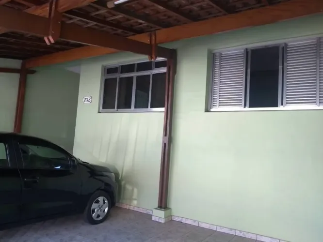 Casa a venda e locação - 4 dormitórios - 3 vagas - Taboão - Guarulhos/SP