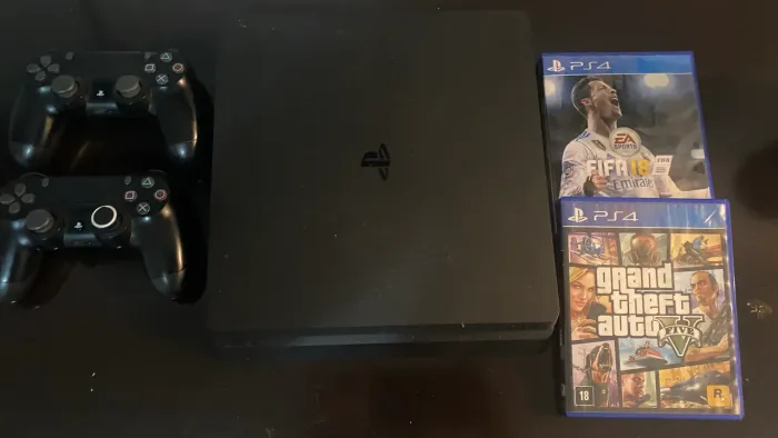 ? PS4 Slim + 2 Controles ? Excelente Estado!