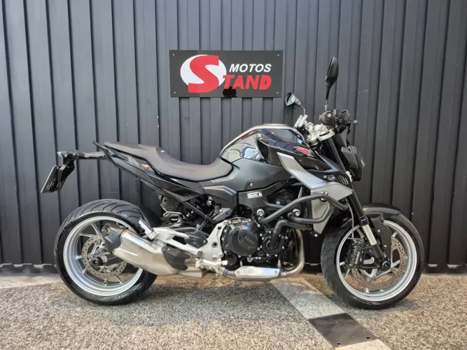 BMW F 900 R 900 cc