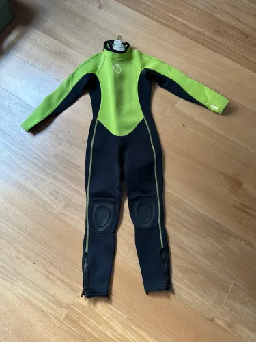 Roupa de borracha Tribord para criança ótimo estado 