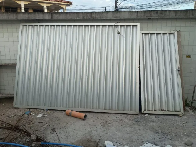 vende-se 2 portão de alumínio