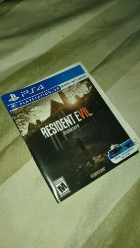 Jogo de ps4 resident evil 7: biohazard