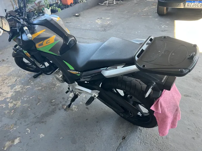Vendo Cb Tyster 250cc ano 2020 leia o anúncio todo