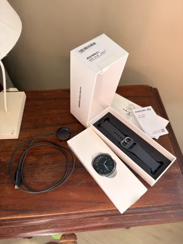Smartwatch Samsung Watch8 40mm Grafite