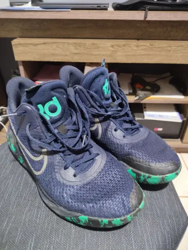 Tênis Basquete Nike KD Trey 5 VIII Tam 43