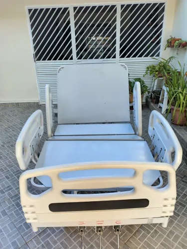 Cama hospitalar manual c elevação total de paciente entrego