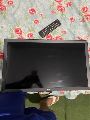 Smart TV LG 24? 24TL520S-PS + Controle e Antena