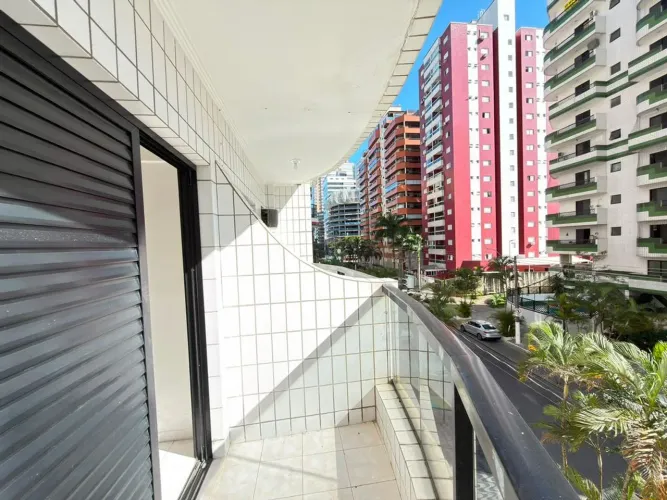 APARTAMENTO 2 DORMITÓRIOS, NO CANTO DO FORTE