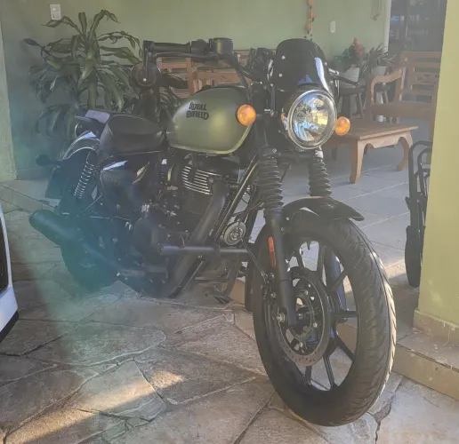 Meteor 350 verde militar