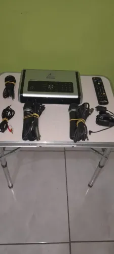 Videokê Pro 750 com 10.045 músicas