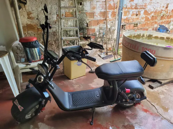 Moto elétrica pronto pra roda