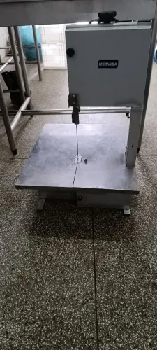 Serra fita para carne