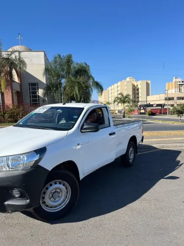 Toyota Hilux CS 4X4 2.8 TDI Diesel Mec. 2021