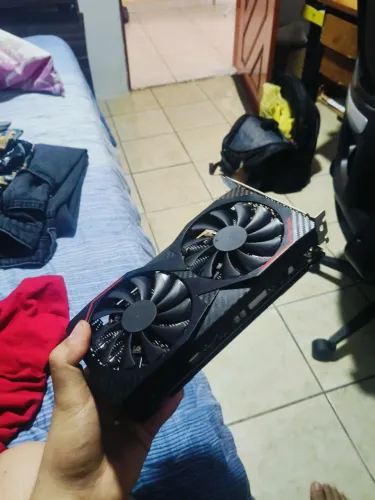 Rx6600 8gb ddr6 (conserto)